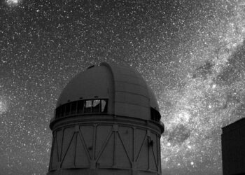 Tres asteroides cercanos a la Tierra, uno potencialmente peligroso, fueron encontrados por astrónomos utilizando un instrumento de alta tecnología en el Observatorio Interamericano Cerro Tololo en Chile. Foto: AFP.