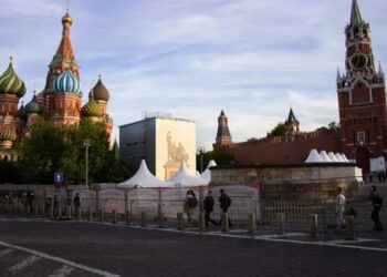 Rusia tilda de 'paso poco amistoso' la declaración de la Eurocámara.