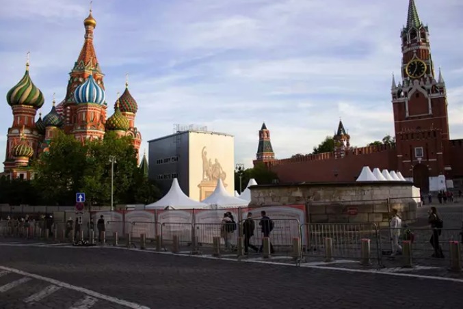 Rusia tilda de 'paso poco amistoso' la declaración de la Eurocámara.