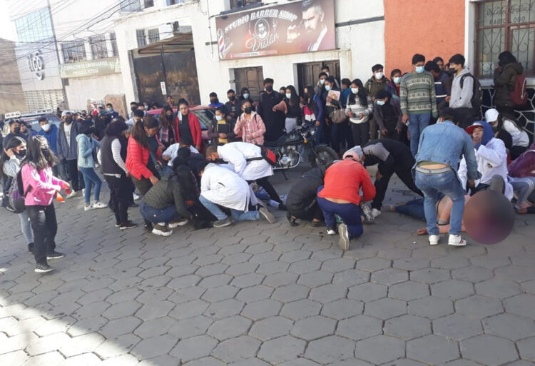 Una granada de gas provoca avalancha humana y deja tres muertos en la Tomás Frías