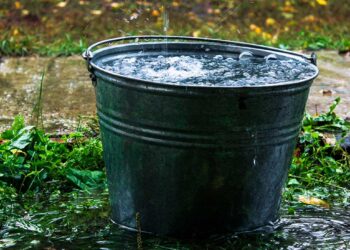 El agua de lluvia no es potable debido a los químicos, según estudio