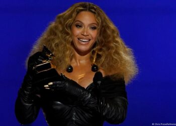 Beyoncé es la favorita de los Premios Grammy 2021 con nueve nominaciones. Foto: AFP.