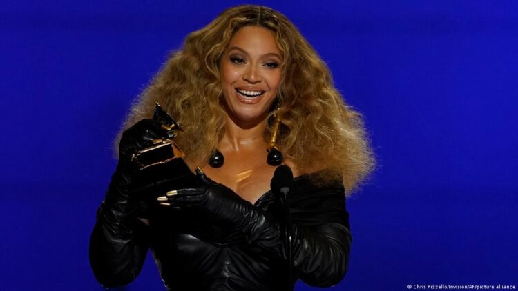Beyoncé es la favorita de los Premios Grammy 2021 con nueve nominaciones. Foto: AFP.