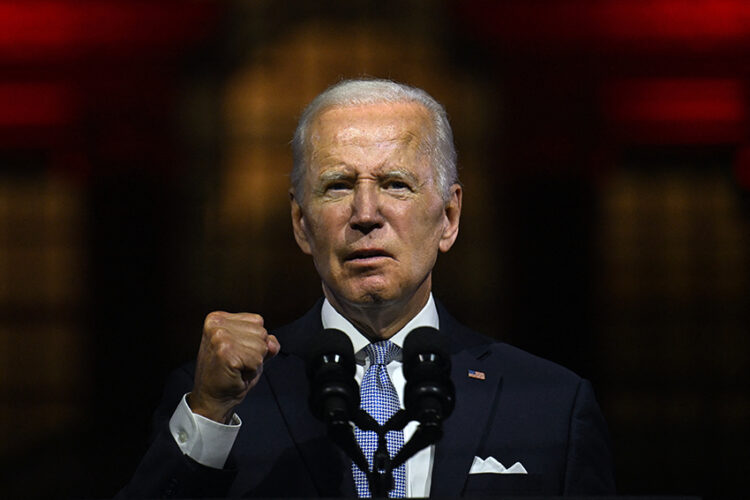 Congresistas demócratas piden a Biden que no expulse a venezolanos