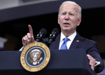 Biden anuncia su primera visita a la frontera con México.