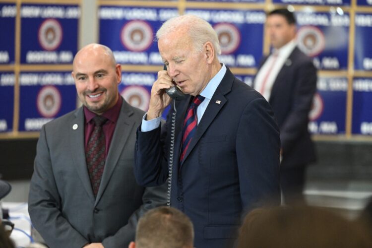 Biden propone a Carolina del Sur como estado en celebrar las primarias.