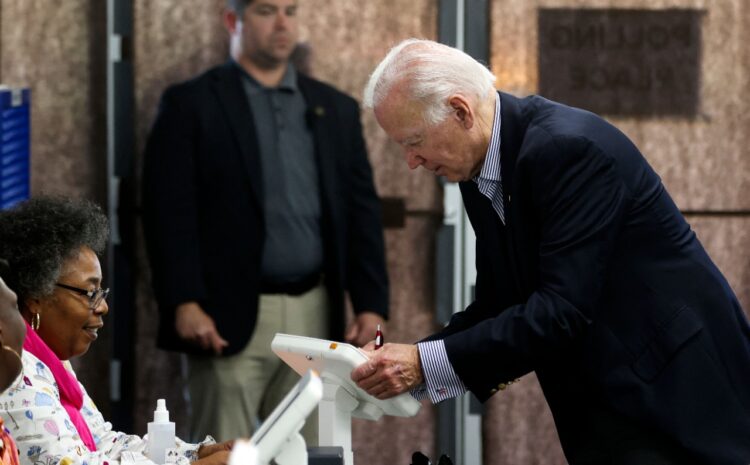 Biden votó en forma anticipada en los comicios de medio mandato