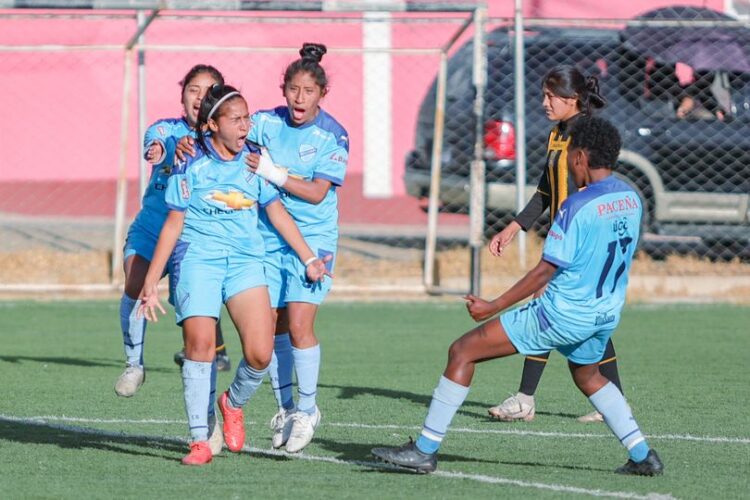 Bolívar vence a The Strongest y se queda con el clásico paceño femenino