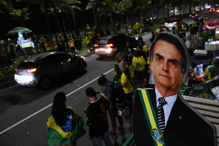 ¿Por qué los sondeos erraron al subestimar la fuerza del bolsonarismo en Brasil?