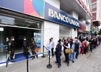 Educación amplía el plazo para el cobro del bono Juancito Pinto. Foto: Archivo