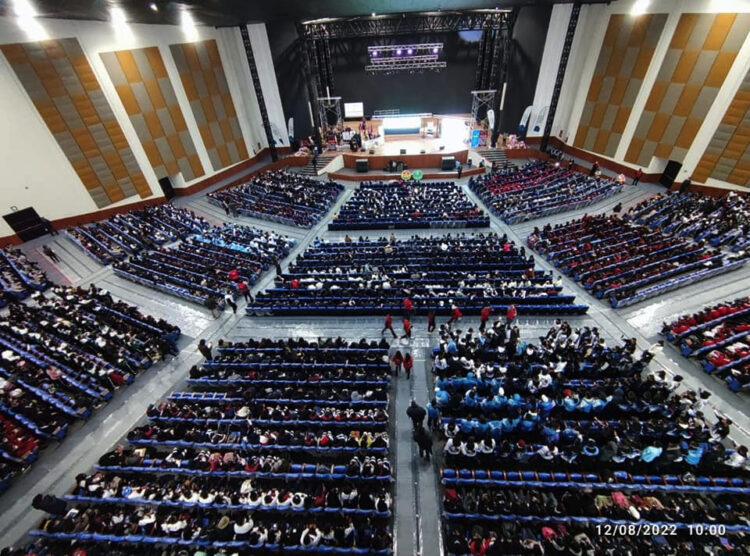Estudiantes de sexto de secundaria se capacitaron en el Teatro Internacional de Oruro. Foto: YLB