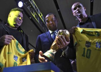 cafu_mundial_ronaldo