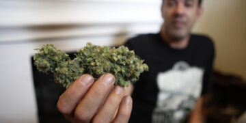 Se dispara consumo de cannabis medicinal entre veteranos canadienses