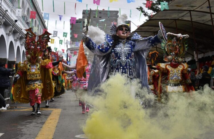 Imagen del Carnaval de Oruro, uno de los patrimonio inmateriales más representativos del país ante la Unesco. Foto: La Razón.