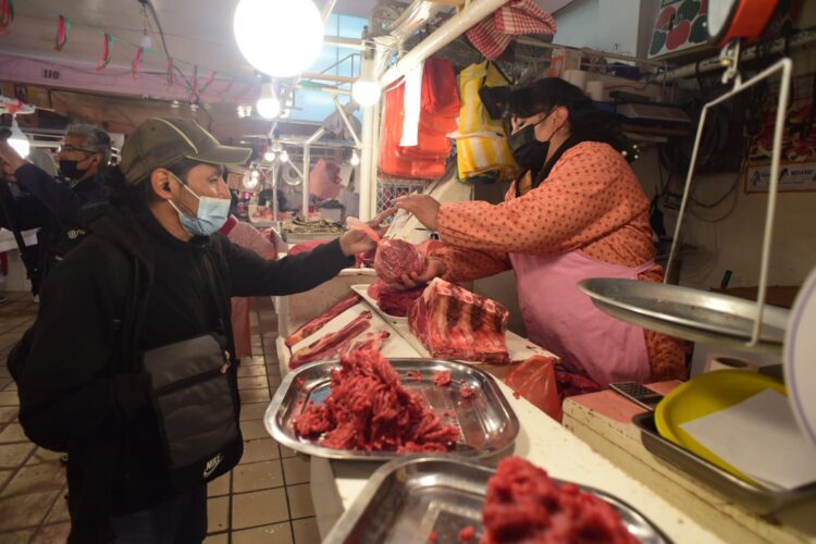 Gobierno descarta alza de precio de la carne, comercializadores de Santa Cruz piden diálogo