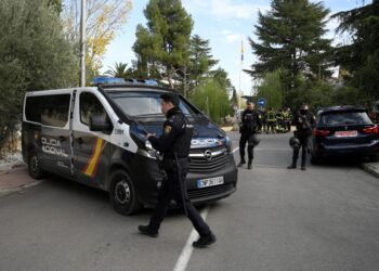 Un herido leve por carta bomba en la embajada de Ucrania en Madrid.