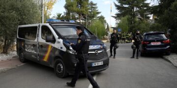 Un herido leve por carta bomba en la embajada de Ucrania en Madrid.