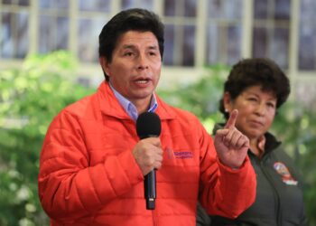 Castillo reafirma su intención de gobernar hasta acabar la legislatura.