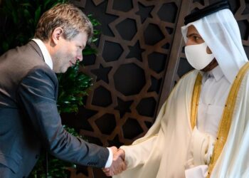 El acuerdo de suministro de gas por parte de Catar, se dio durante una visita a Doha del ministro alemán de Economía, Robert Habeck. Foto: DW.