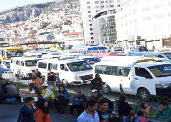 Reordenamiento vehicular en La Paz comenzará por el centro