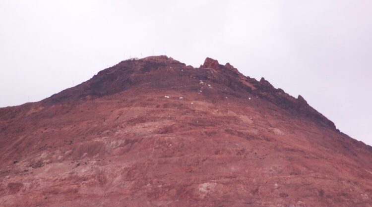 Imagen que muestra la deformación del cerro Rico de Potosí. Foto: APG.