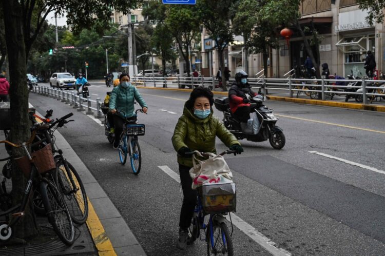 China anuncia relajamiento general de restricciones por COVID-19
