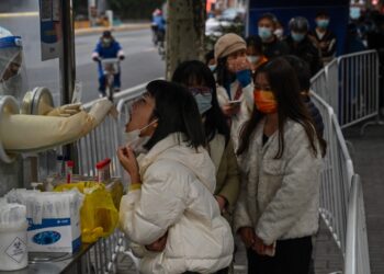 La tasa de vacunación de la población china es inferior al 10%. Foto: AFP