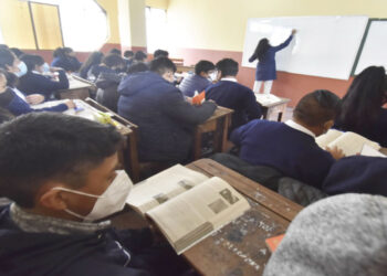 Estudiantes pasan clases presenciales. Foto: Archivo