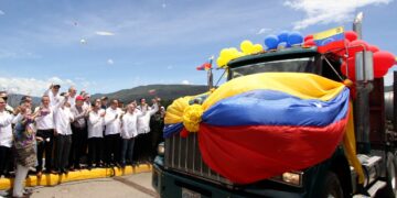 Venezuela y Colombia reabren frontera y Petro celebra el fin de ‘un suicidio’
