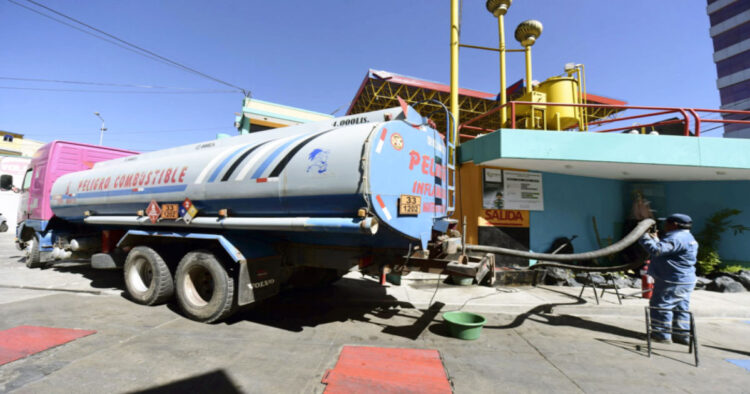 El Índice de Precios al Consumidor en Lima, refiere que aumentó 0,52% en noviembre, por las tarifarias de combustibles, agua y luz.