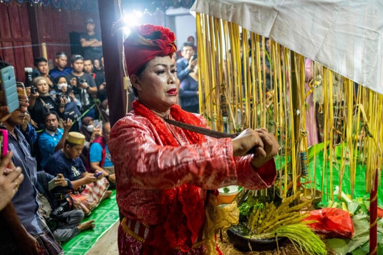 La comunidad bissu no se considera ni femenina ni masculina. Foto: AFP