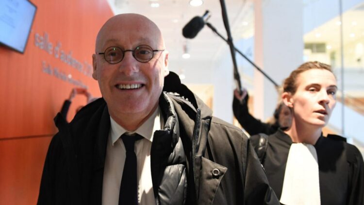 Bernard Laporte, presidente de la Federación Francesa de Rugby, el 13 de diciembre de 2022 en un tribunal de París. Foto: AFP.