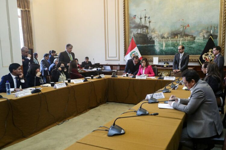 El Congreso peruano invitó al presidente Pedro Castillo a que exponga su defensa en el debate parlamentario.