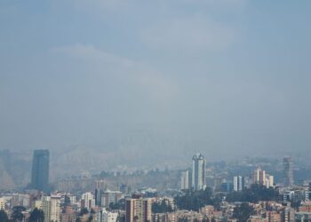 La intensa humareda ha generado polución en la atmósfera. Foto: Rubén Atahuichi