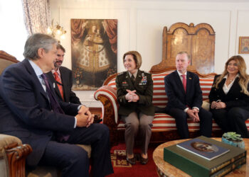 Jefa del Comando Sur de EEUU y presidente de Ecuador dialogan sobre seguridad