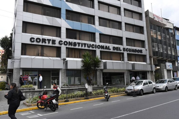 Corte de Ecuador da luz verde a seis de ocho preguntas para referendo