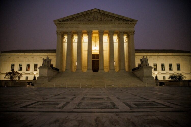 La Corte Suprema abordaba el destino de los niños nativos estadounidenses huérfanos o separados de sus padres.