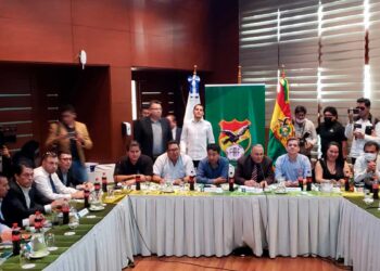 se_instala_reunion_que_dirime_el_futuro_del_clausura.jpg