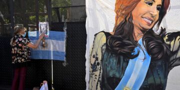 Cristina Fernández, la poderosa líder que fue al banquillo en Argentina.