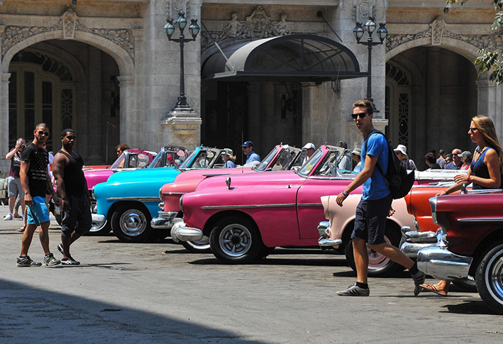 Los visitantes de Cuba podrán beneficiarse desde el martes de un visado de turista de 90 días.