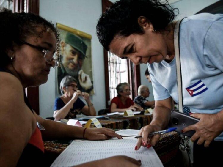 El ciclo electoral inició el pasado domingo 27 de noviembre con la primera vuelta municipal y culminará con la elección del presidente de la República en el segundo semestre de 2023. Foto: AFP.