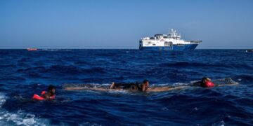 Recuperan los cuerpos de 15 migrantes frente a Libia