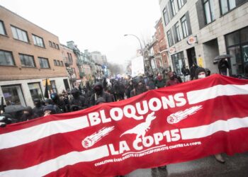 Diversas manifestaciones se producen en Montreal, contra la COP15. Foto: AFP