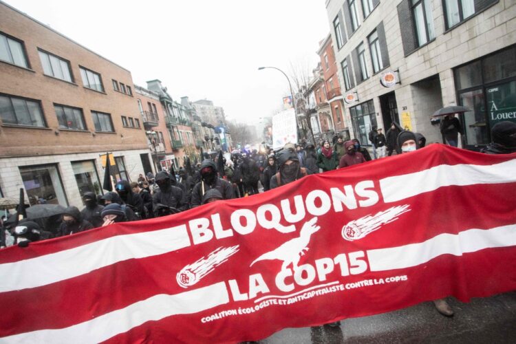 Diversas manifestaciones se producen en Montreal, contra la COP15. Foto: AFP