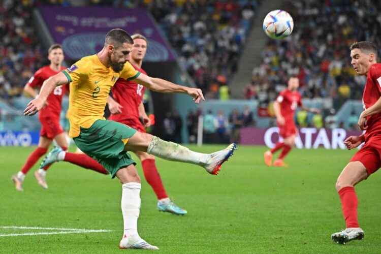 defensor_australiano_degenek_messi_octavos