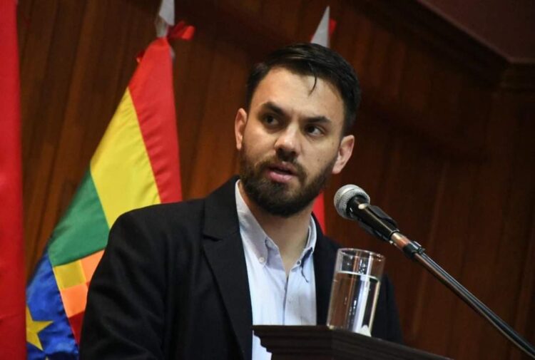 Del Castillo anuncia operativos y la aplicación de las leyes en contra de avasalladores