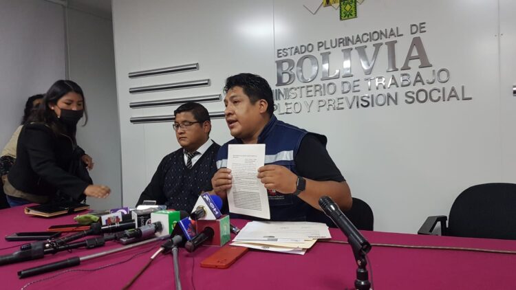 El viceministro de Trabajo denunció que personas inescrupulosas ofrecen empleos. Foto: Pedro Luna