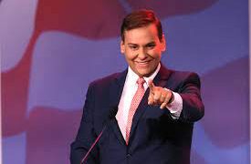 Congresista de EEUU es investigado por mentir en su currículum.
