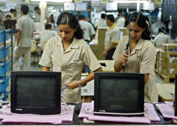 Desempleo cae de nuevo en Brasil y se sitúa a 8,9%