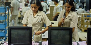 Desempleo cae de nuevo en Brasil y se sitúa a 8,9%
